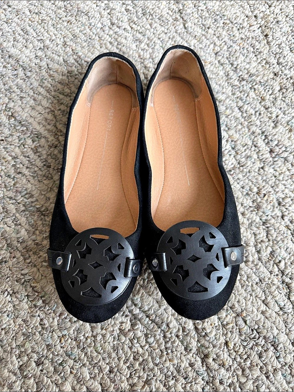 Report Women's Black Geometric Flats US 6